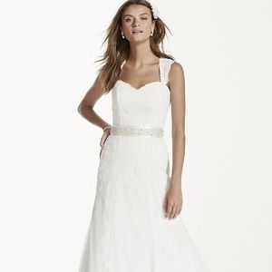 David’s Bridal Capped Sleeve Wedding Gown